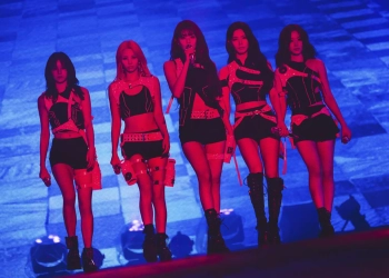 (G)I-DLE WORLD TOUR [iDOL]